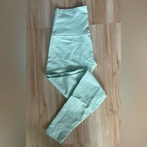Lululemon Wunder Under leggings NWOT